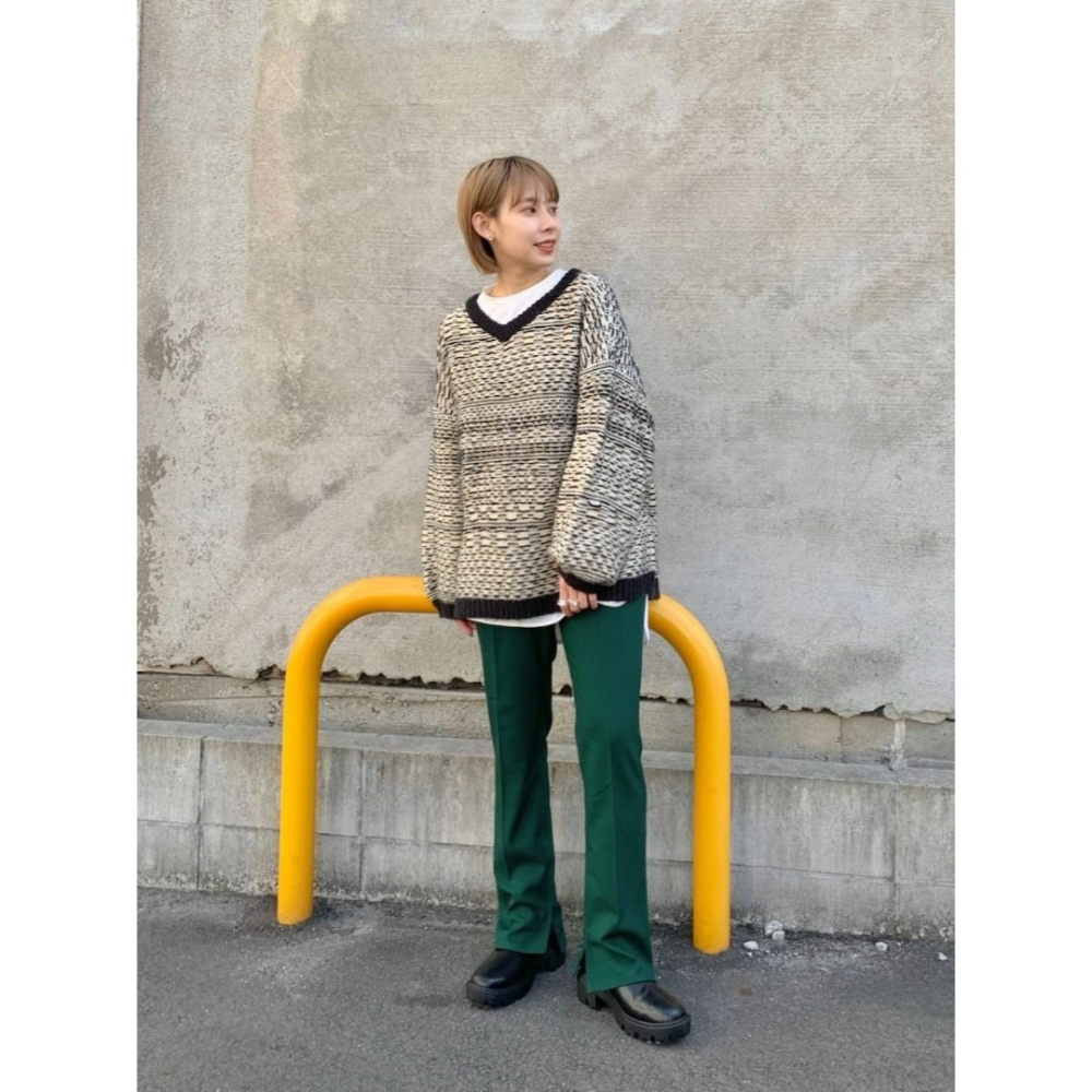 🐈 快來帶走我的二手衣 🇯🇵 🐈 日本正品 Kastane 不規則織紋落肩毛衣 米白色 V領 針織 二手日牌-細節圖6