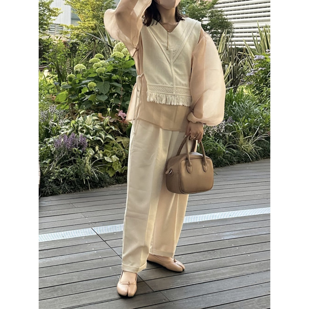 🐈 快來帶走我的二手衣 🇯🇵 🐈 日本正品 hinari 2way 澎袖透膚仙女罩衫 奶茶色 二手日牌 古著-細節圖4