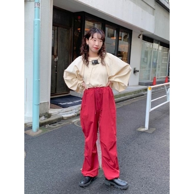 🐈 快來帶走我的二手衣 🇯🇵 🐈 日本正品 Kastane 人氣款！短版釦帶披肩上衣 米白色 袖套罩衫 二手日牌-細節圖5