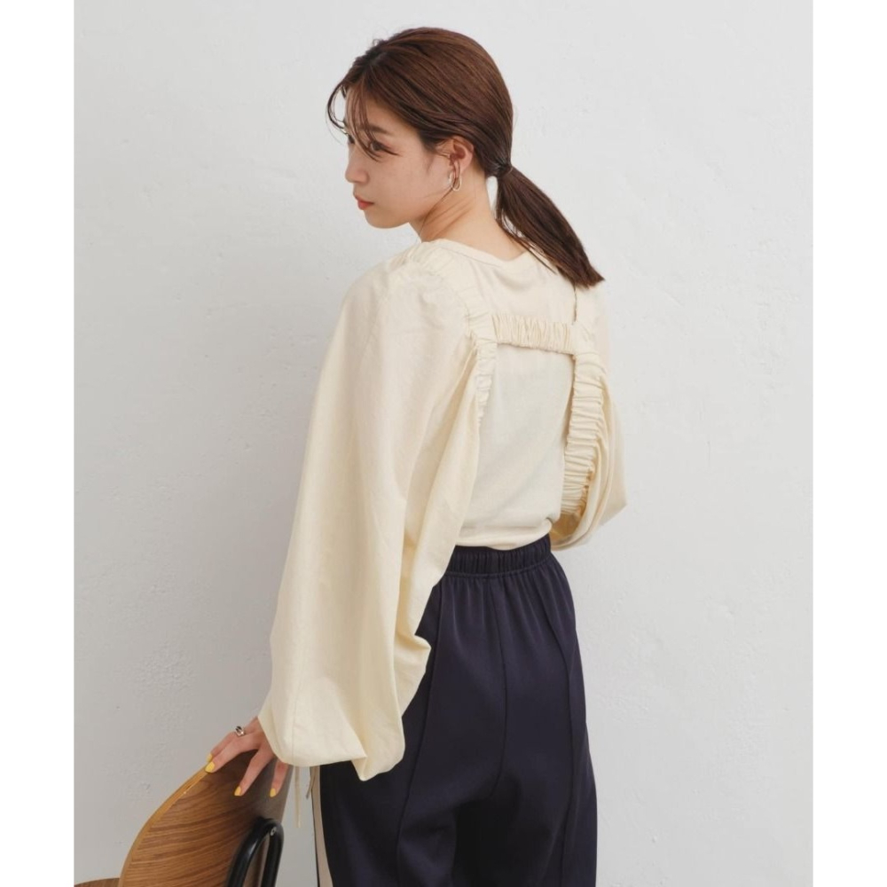 🐈 快來帶走我的二手衣 🇯🇵 🐈 日本正品 Kastane 人氣款！短版釦帶披肩上衣 米白色 袖套罩衫 二手日牌-細節圖7