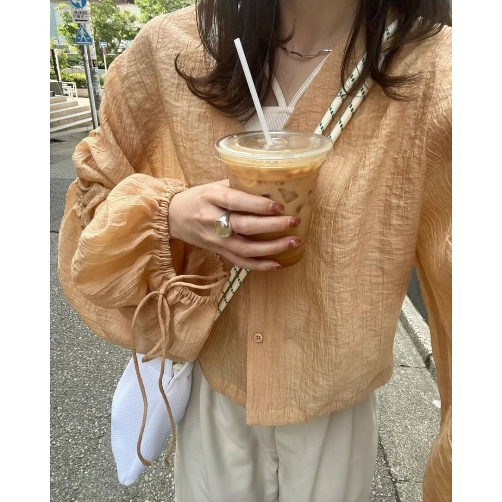 🐈 快來帶走我的二手衣 🇯🇵 🐈 日本正品 Kastane 抽皺袖V領透膚襯衫 蜜柑色 夏日罩衫 二手日牌 古著-細節圖6