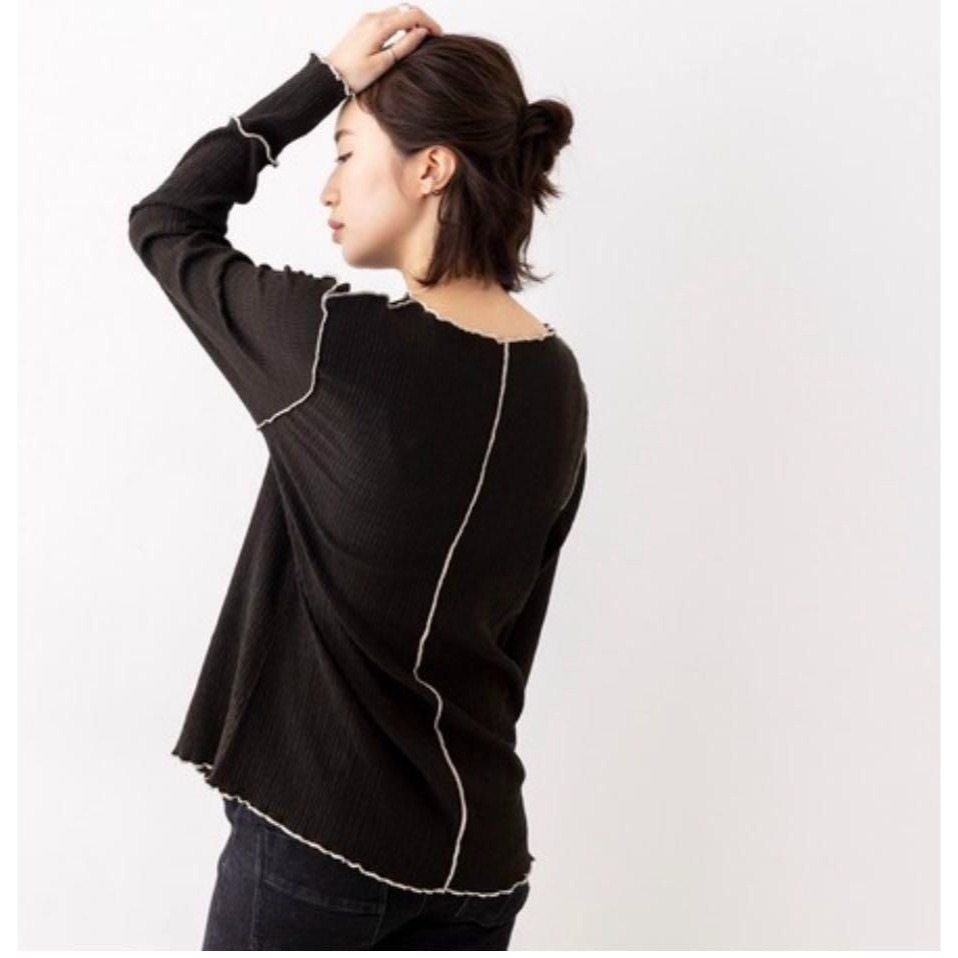 🐈 快來帶走我的二手衣 🇯🇵 🐈 日本正品 HUNCH 撞色捲捲邊楊柳上衣 黑色 長袖Tee 二手日牌 古著-細節圖2