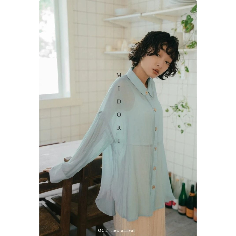 🐈 快來帶走我的二手衣 🇯🇵 🐈 日本正品 midori 綠 限量！藍調時光透膚襯衫 二手日牌 古著-細節圖2