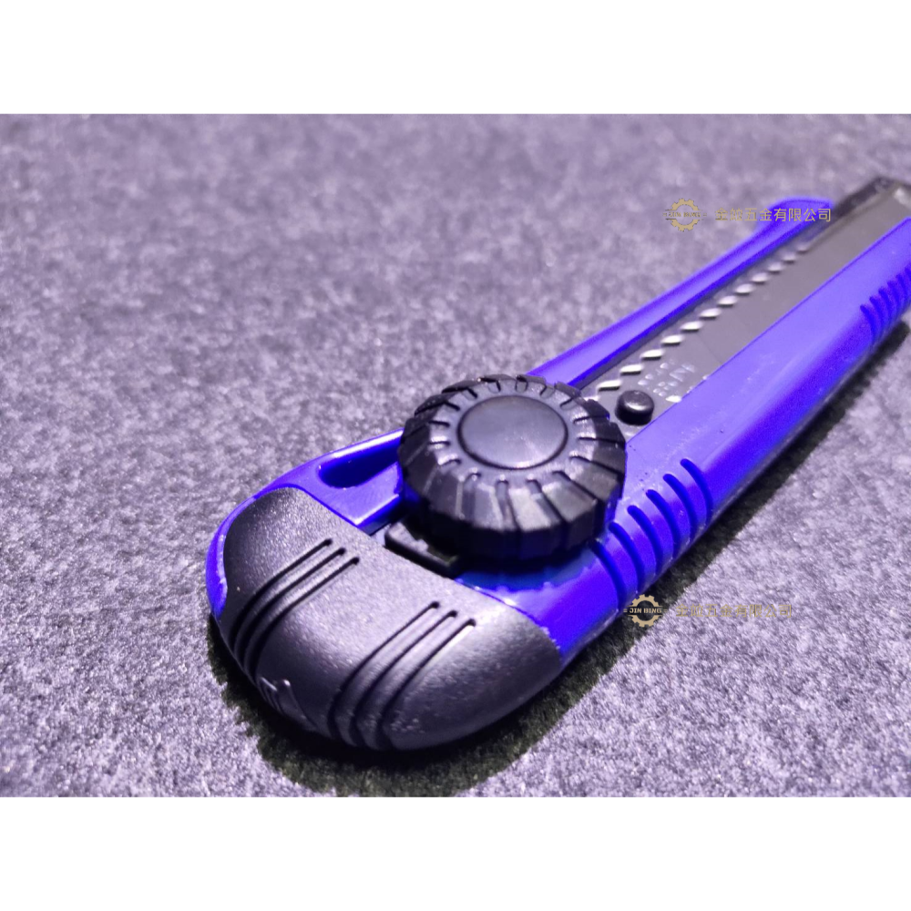 日本KDS 美工刀 黑刃 8目 粗刃-細節圖2