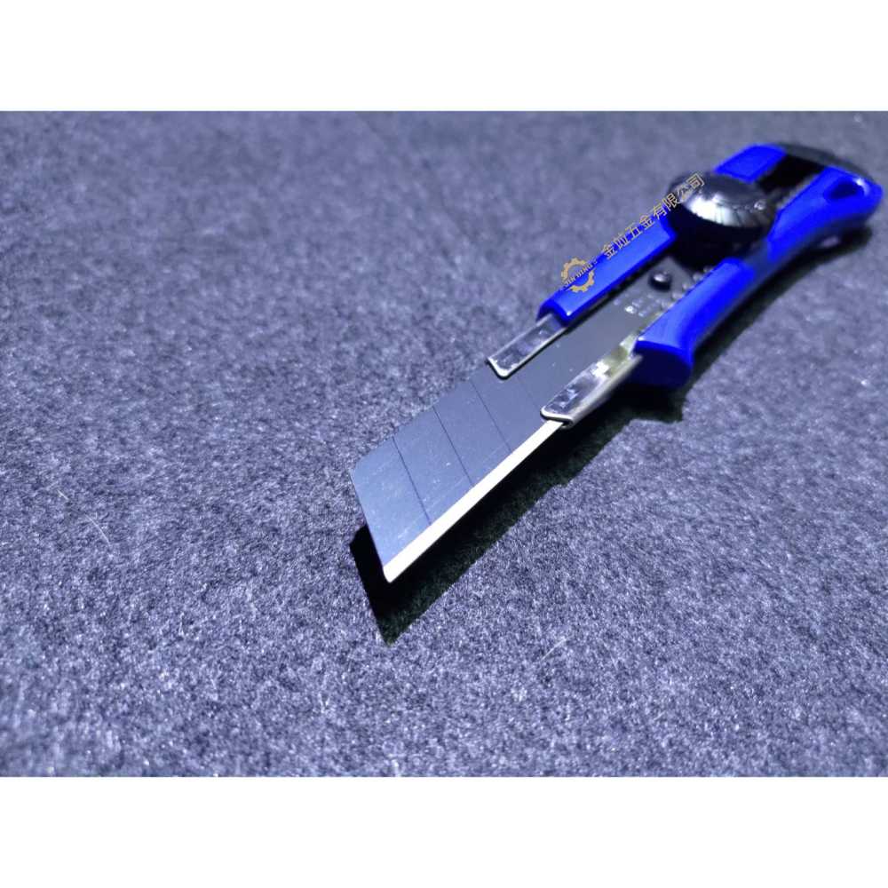 日本KDS 美工刀 黑刃 8目 粗刃-細節圖3