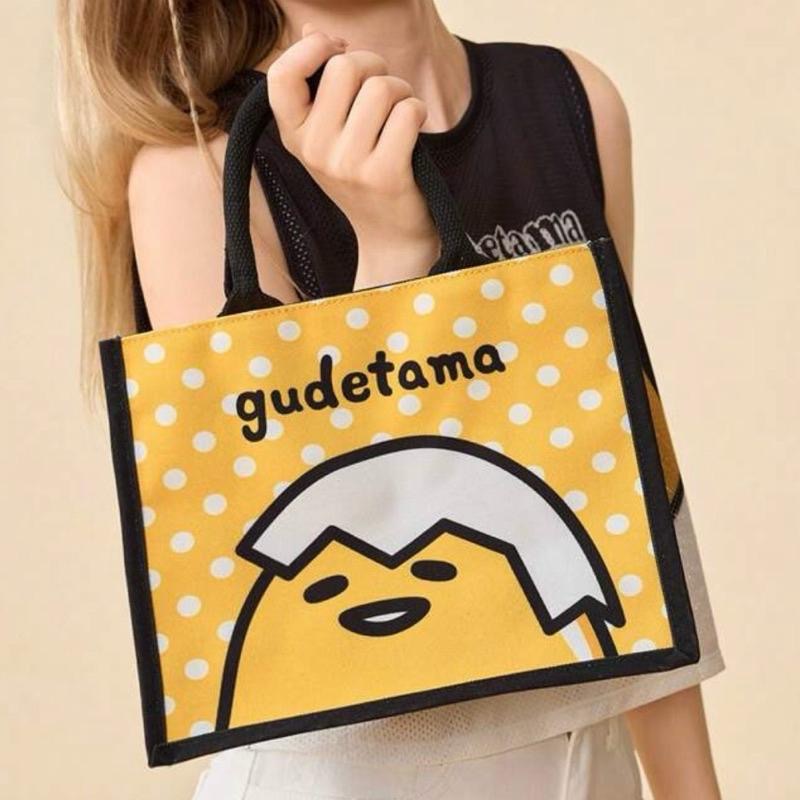 正版聯名 蛋黃哥 Gudetama 黃色卡通圖案手提包 手提托特包 便當包-細節圖7