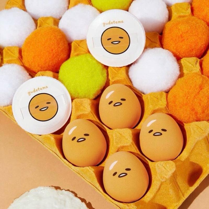 正版聯名 蛋黃哥 Gudetama 黃色2入組化妝用海綿與粉撲組-細節圖2