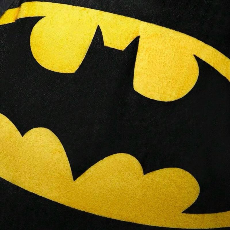 正版聯名 BATMAN蝙蝠俠 超級英雄卡通刺繡毛絨連帽可穿戴毛毯 毯子-細節圖4
