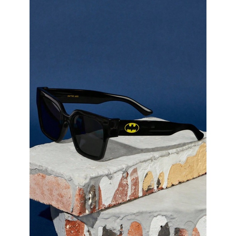 正版聯名 BATMAN蝙蝠俠 超級英雄黑色時尚男女通用墨鏡眼鏡(附收納袋)-細節圖2