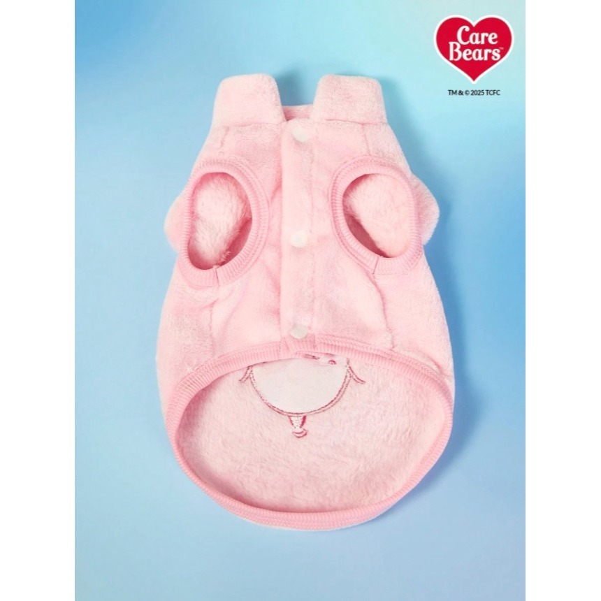 正版聯名 彩虹熊Care Bears 粉紅色熊刺繡寵物衣服 寵物貓狗通用外套 帶扣毛絨保暖無袖外套 寵物衣服-細節圖10