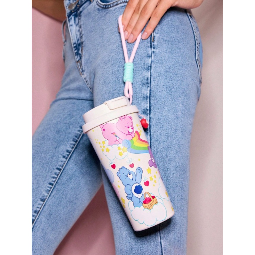 正版聯名 彩虹熊Care Bears 愛心熊500ml不鏽鋼真空隔熱保溫杯 直飲吸管兩用水杯(附手提鍊)-細節圖2