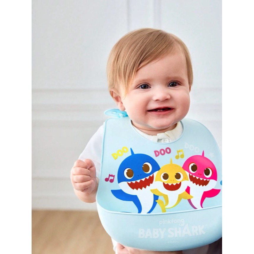 正版聯名 鯊魚寶寶 BABY SHARK 嬰幼兒矽膠吃飯圍兜 輕便防水防污-細節圖5
