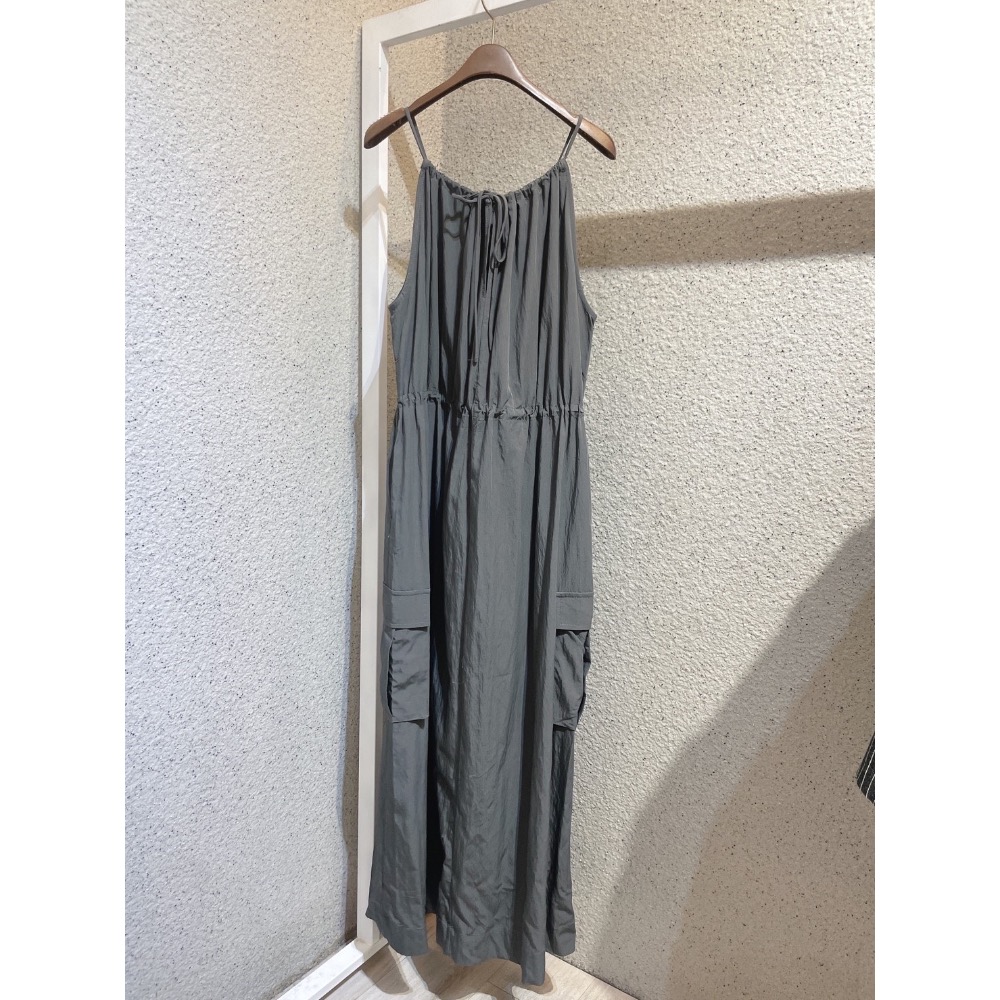 削肩工裝洋裝-細節圖7