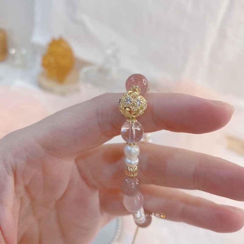 草莓晶💕粉晶水晶手鍊 搭配白水晶、淡水珍珠、簍空金球、小花🌼-細節圖2