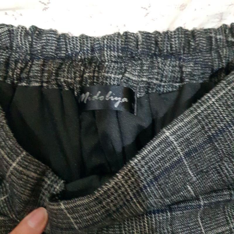 二手8成新百貨格紋短褲約M號有背後鬆緊帶-細節圖3