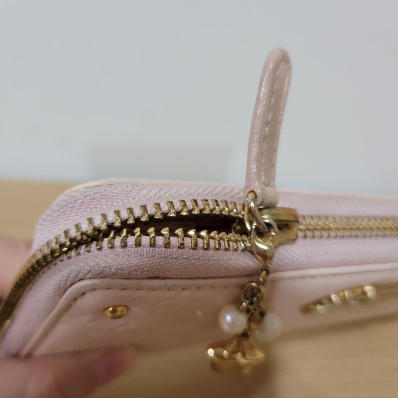 七五成新Samantha Thavasa Disney 聯名 可愛嬰兒粉 小熊維尼與小豬 壓紋圖案長夾-細節圖6