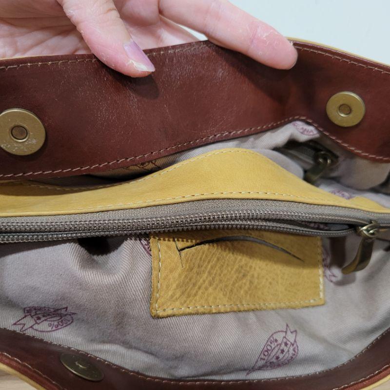 8成新義大利製真皮牛皮肩背包包當地品牌-細節圖7