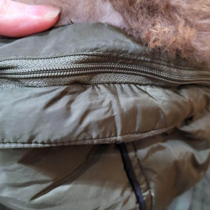 95新軍綠色寶利生M L號可黑絨毛領帽子可拆修身中長版外套-細節圖6