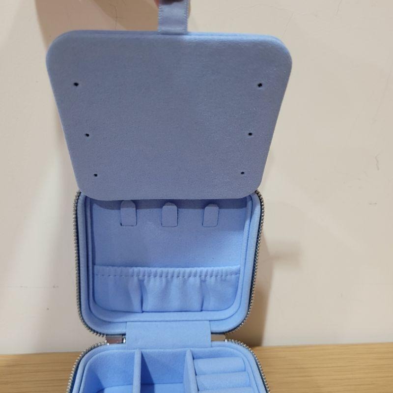 2023全新Swarovski 施華洛世奇藍色合成皮天鵝會員禮珠寶配件隨身首飾收納盒附有鏡子可放戒指項鍊手鍊配件-細節圖7