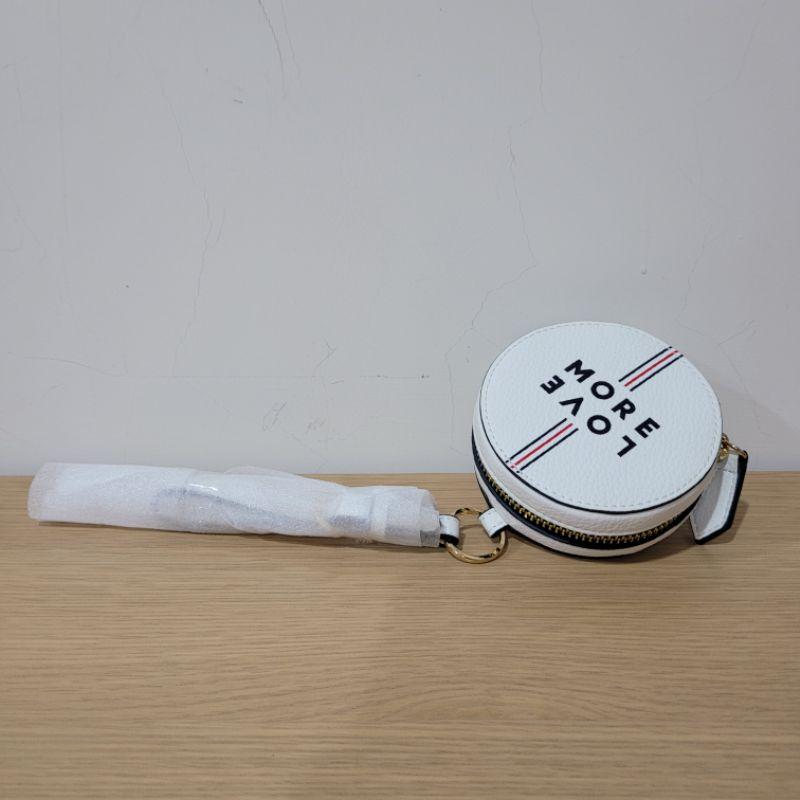 全新Samantha Thavasa × Fred Segal 吊飾包 真皮運動風圓型圓餅-細節圖2