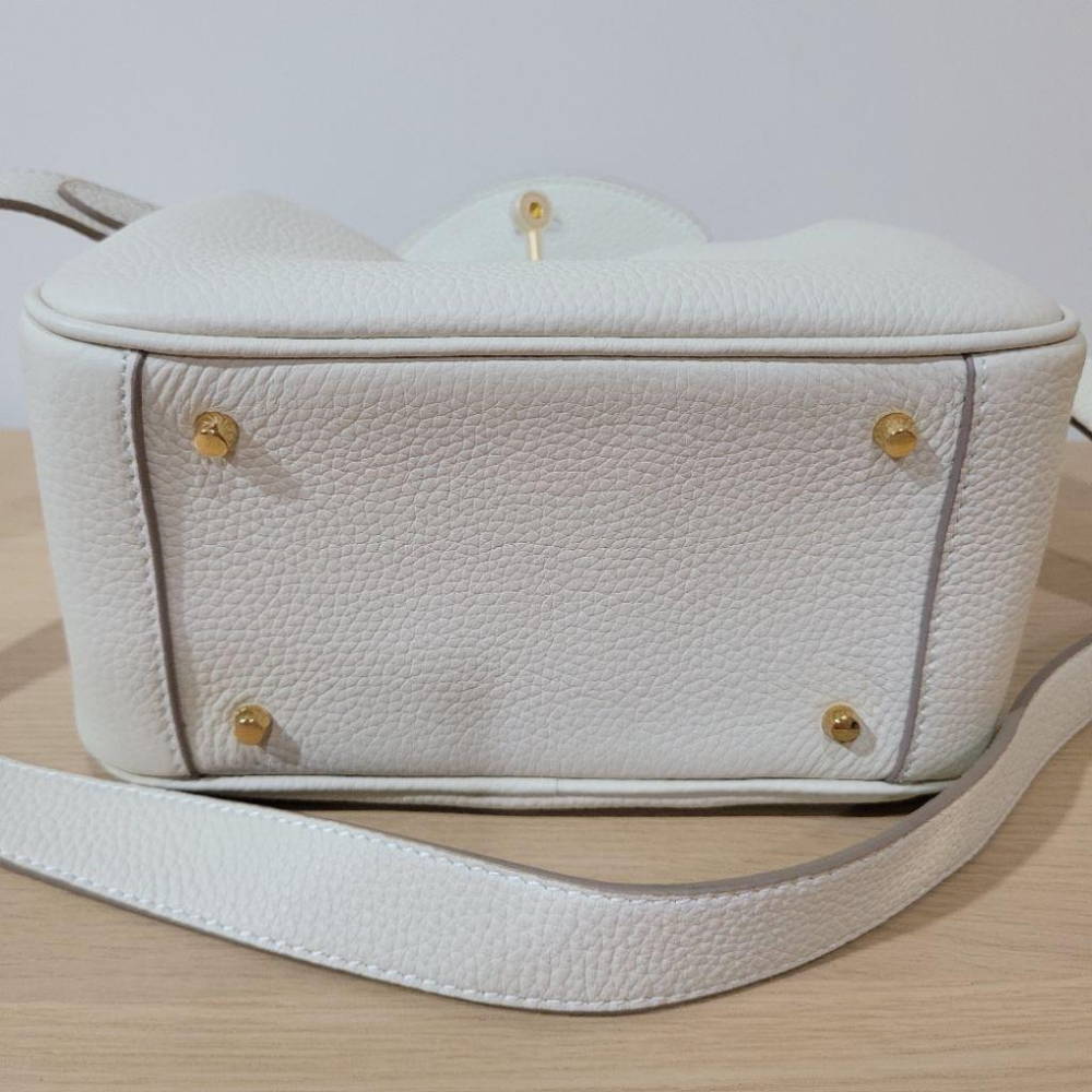 95新韓國白色真皮牛皮肩背側背包肩帶不可拆小店購入-細節圖5