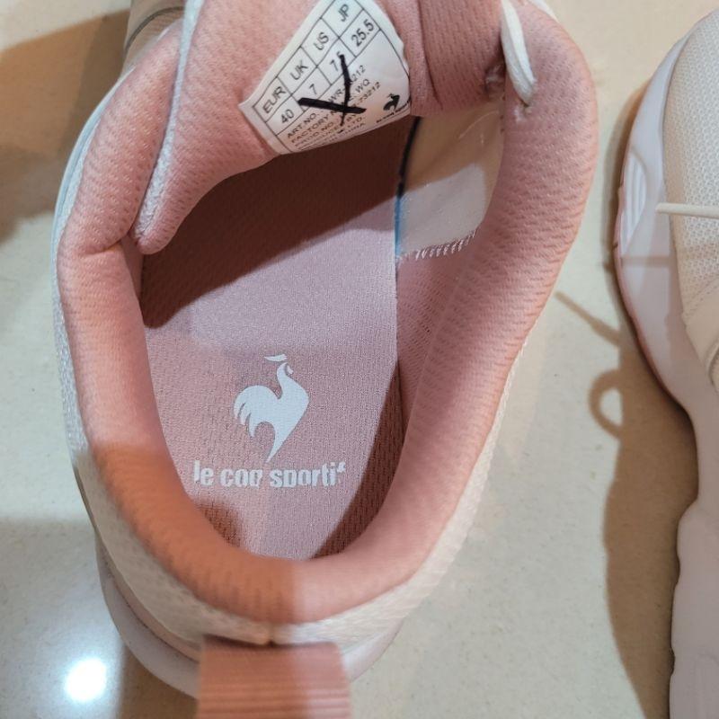 95新Le coq sportif 公雞牌白粉色運動慢跑鞋大尺碼40號25cm-細節圖8