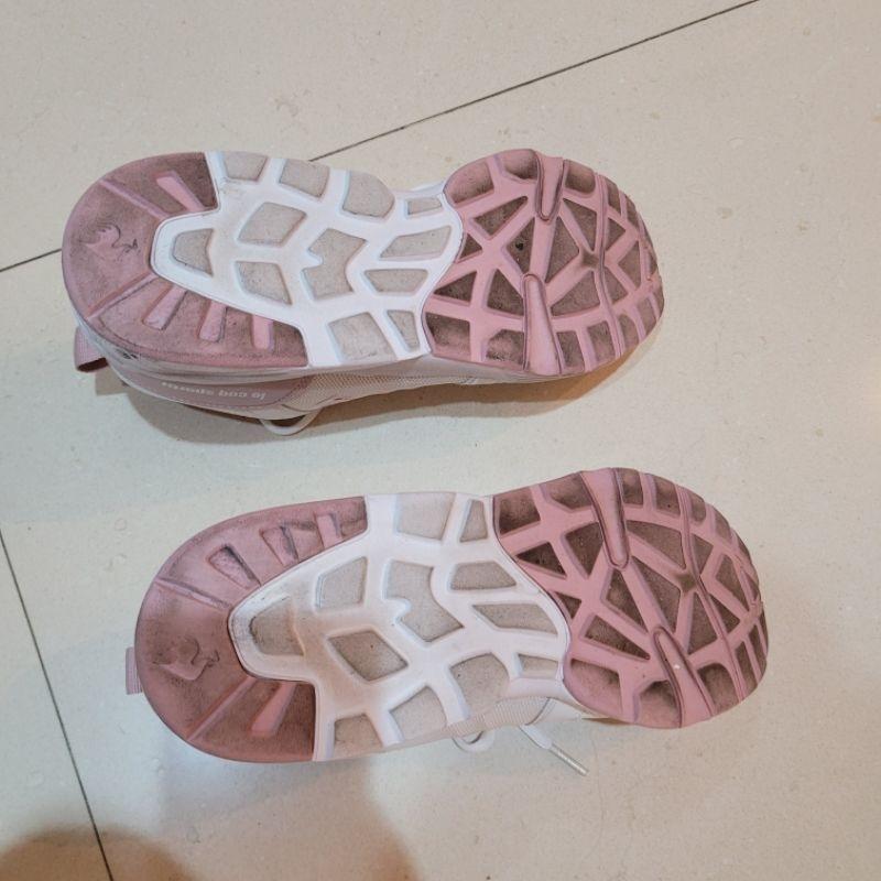 95新Le coq sportif 公雞牌白粉色運動慢跑鞋大尺碼40號25cm-細節圖9