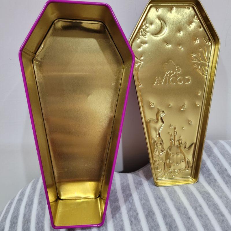 9成新Godiva 黑貓南瓜蜘蛛網紫色棺材萬聖節鐵盒-細節圖4
