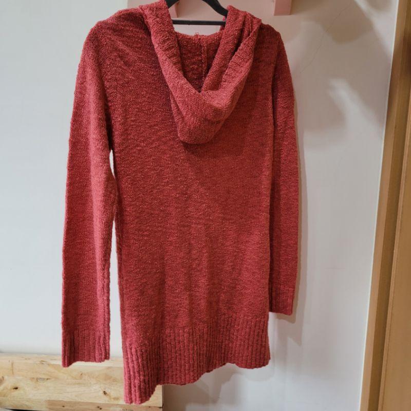 85新日本專櫃angel rose莓紅色M號中長版編紅蔥線針織外套-細節圖2