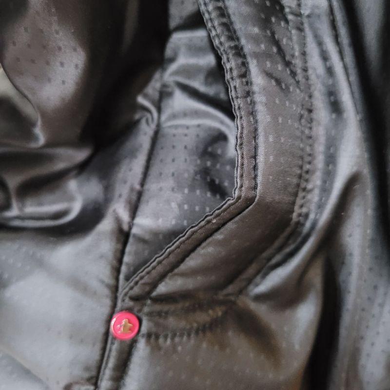 85新munsingwear 企鵝牌 黑色內裡桃紅外套 L號-細節圖2