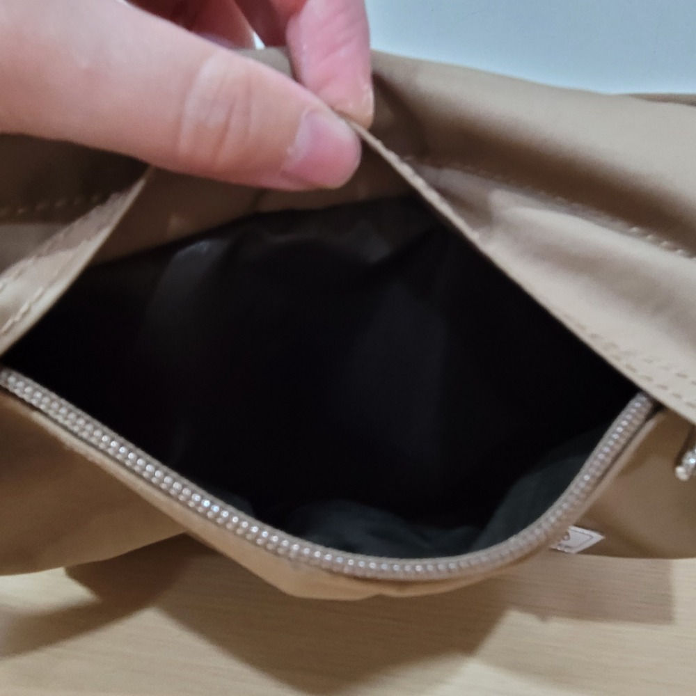 95新Porter International米色尼龍側背包小方包-細節圖2