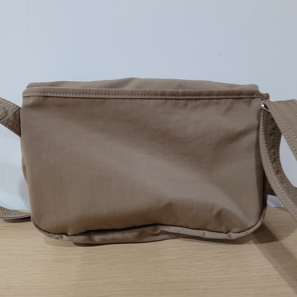 95新Porter International米色尼龍側背包小方包-細節圖4