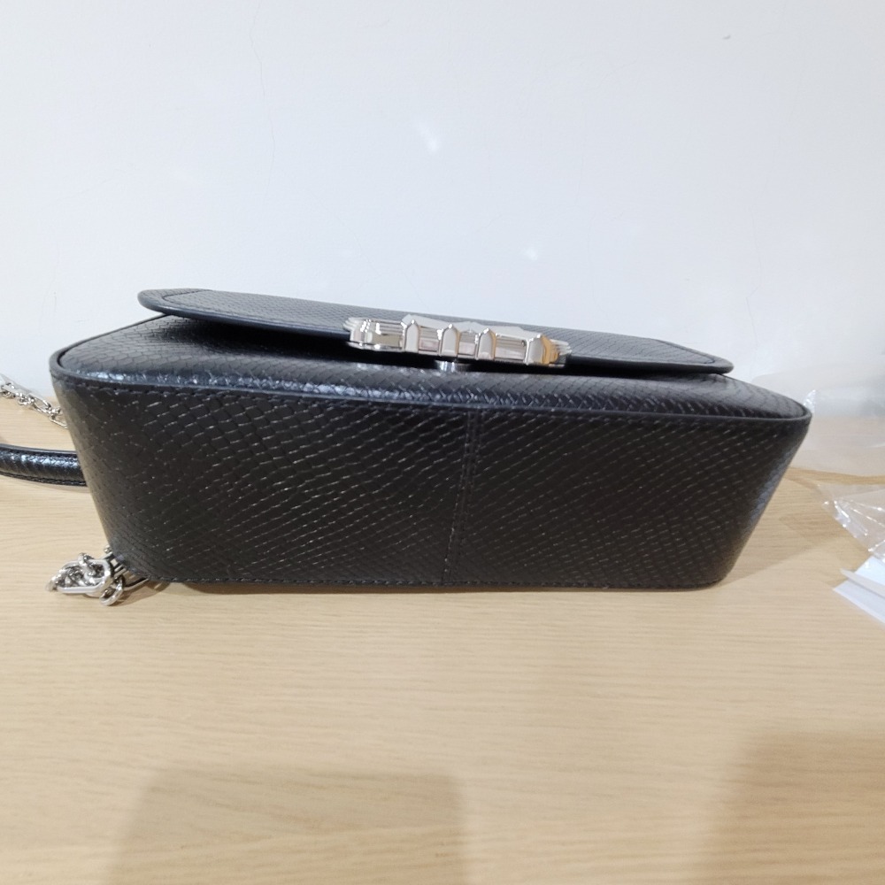 全新Michael kors parker medium黑色蛇皮壓紋真牛皮肩背方型包包-細節圖3