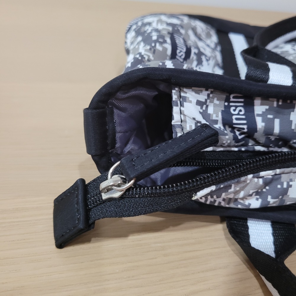 二手95新Munsingwear企鵝牌黑白色迷彩高爾夫球梯形手提拿包-細節圖4