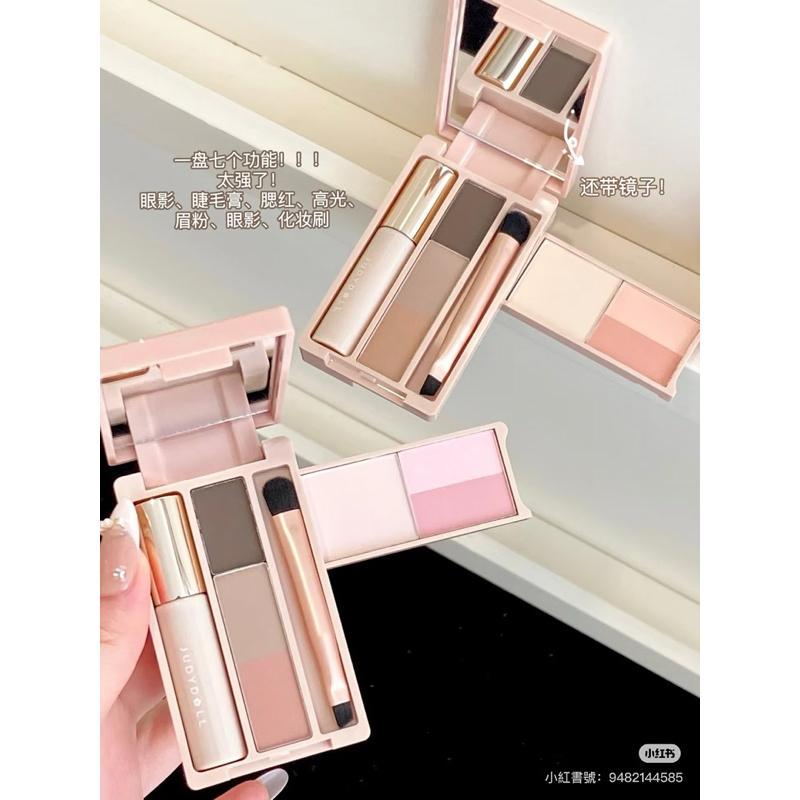 新品現貨｜𝙅𝙪𝙙𝙮𝙙𝙤𝙡𝙡橘朵迷你掌心盒🪞一盒七用旅行必備💓睫毛膏/眼影/眼線/眉粉/腮紅/高光/陰影all in！-細節圖2