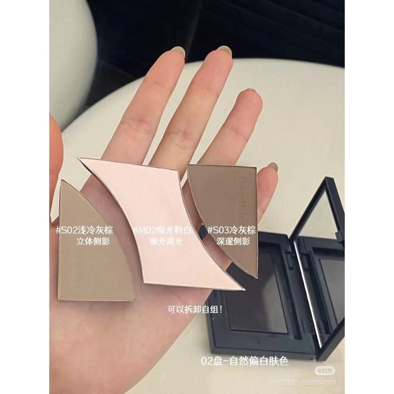新品現貨｜𝙈𝙤𝙤𝙚𝙠𝙞𝙨𝙨木柯詩三色修容盤🤍小紅書超火修容盤🔥-細節圖2