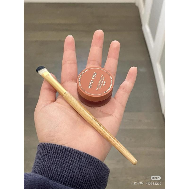 新品現貨｜官方授權🏆𝙄𝙉𝙏𝙊 𝙔𝙊𝙐 品牌唇刷☁️風靡全網の口紅品牌‪‪‪‪.ᐟ.ᐟ唇刷也超好用😽-細節圖5