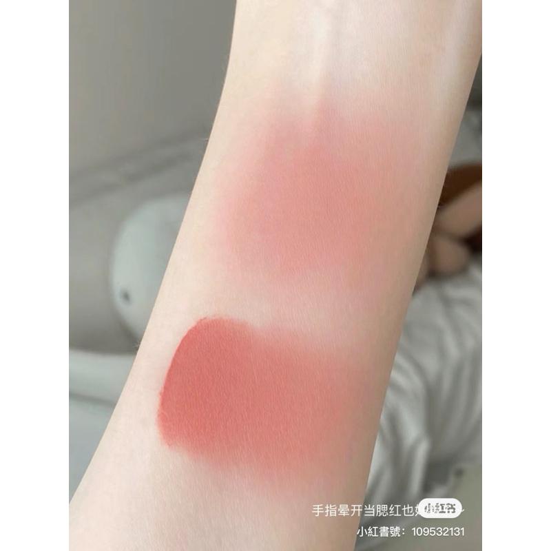 新品現貨｜𝙁𝙇𝙊𝙍𝙏𝙏𝙀花洛莉亞怪美莉亞奶油日報唇部打底霜🧁深唇寶貝の救星‪‪‪‪.ᐟ.ᐟ再深的唇都能遮起來💓-細節圖5
