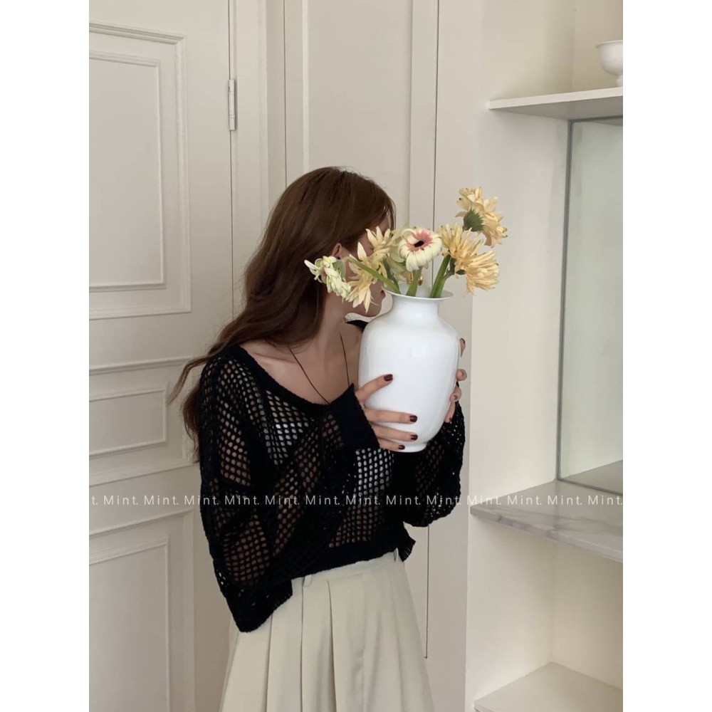 55p.cinereus ▷預購 微性感針織洞洞簍空短版上衣-細節圖4