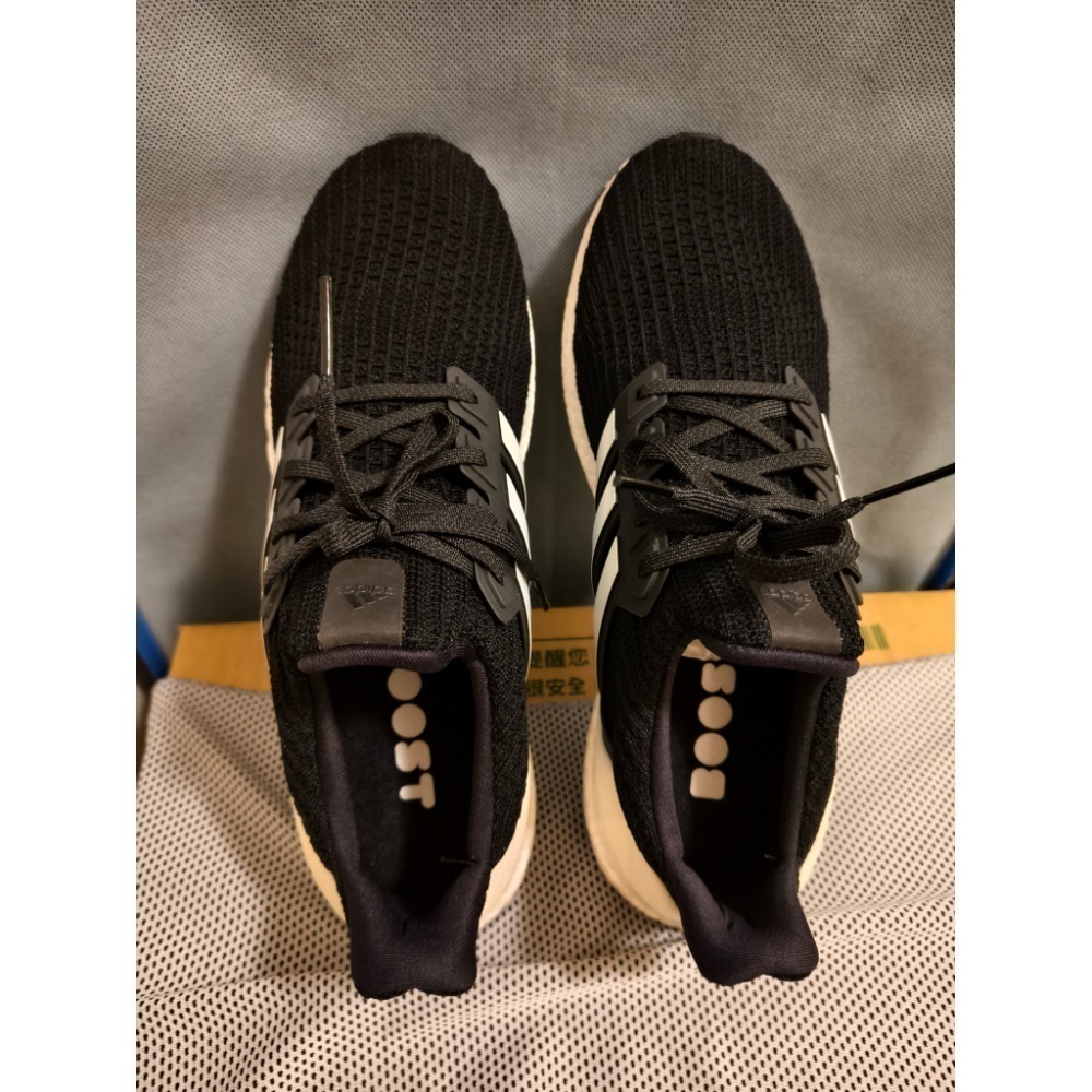 二手近全新 adidas 慢跑鞋 UltraBOOST 4.0 AQ0062 US10-細節圖4