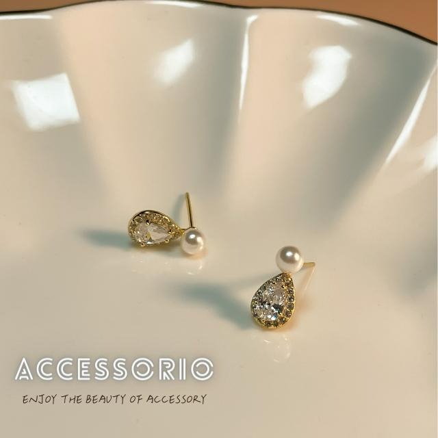 ╶◇╴拾飾 Accessorio 現貨  珍珠 S925純銀 8心8箭鋯石耳環-細節圖3