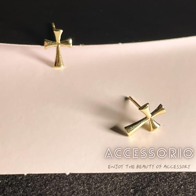 ╶◇╴拾飾 Accessorio 現貨   S925通體純銀 哥德風 十字架耳環-細節圖2