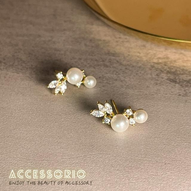 ╶◇╴拾飾 Accessorio 現貨 S925銀鍍14K金 珍珠小鋯石 天使羽毛耳環-細節圖2