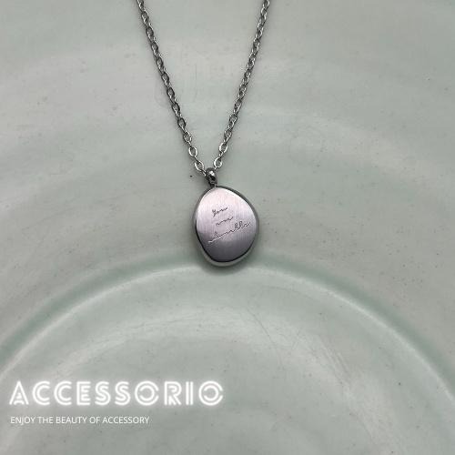 ╶◇╴拾飾 Accessorio 現貨  簡約風 百搭 不規則圓形字母項鍊-細節圖2
