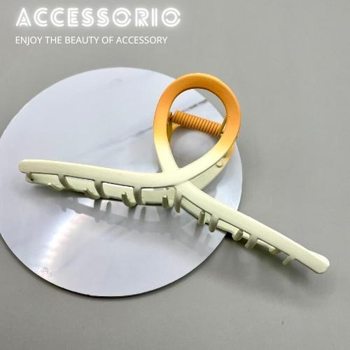 ╶◇╴拾飾 Accessorio 現貨  漸層色霧面材質 金屬鯊魚夾-細節圖2