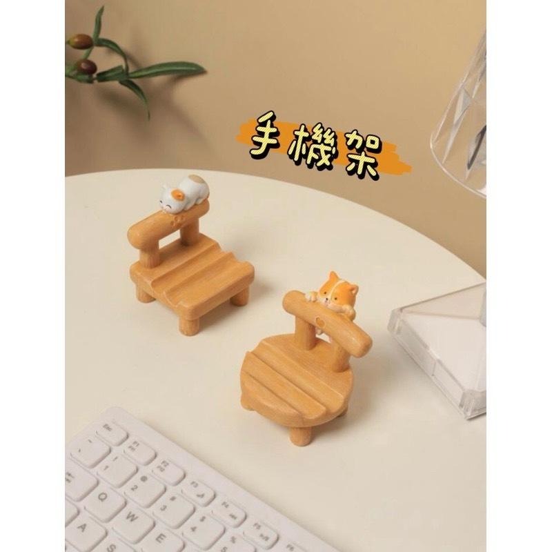 《胖胖ㄉ狗狗》*現貨*手機架 桌面擺件 擺飾 可愛 居家生活 居家用品 居家裝飾 小椅子 小凳子 貓狗手機架 眼鏡架-細節圖3