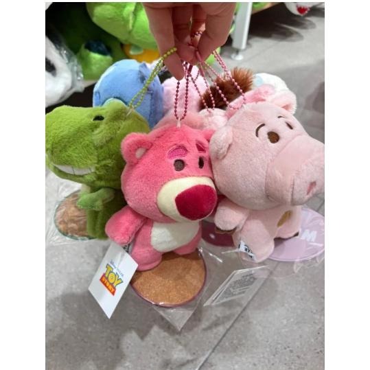 《胖胖ㄉ狗狗》✨現貨，正版授權✨miniso名創優品 新品 迪士尼 娃娃 掛件 擺件 坐肩娃娃-細節圖2