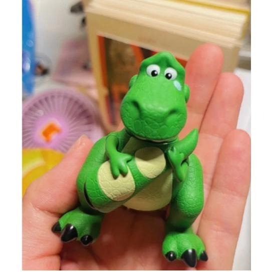 《胖胖ㄉ狗狗》✨正版✨抱抱龍擺件 擺飾 公仔 手辦 居家生活 居家用品 居家裝飾 抱抱尾巴-細節圖3