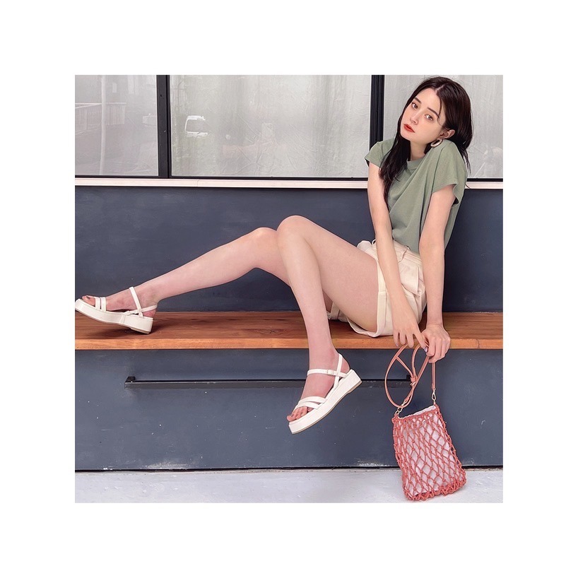 🌟【現貨】 GRL 純棉後蝴蝶結法式袖圓弧下擺T恤 多色 全新 正品 日牌 日貨 代購 上衣 蝴蝶結 法式袖 T恤-細節圖4