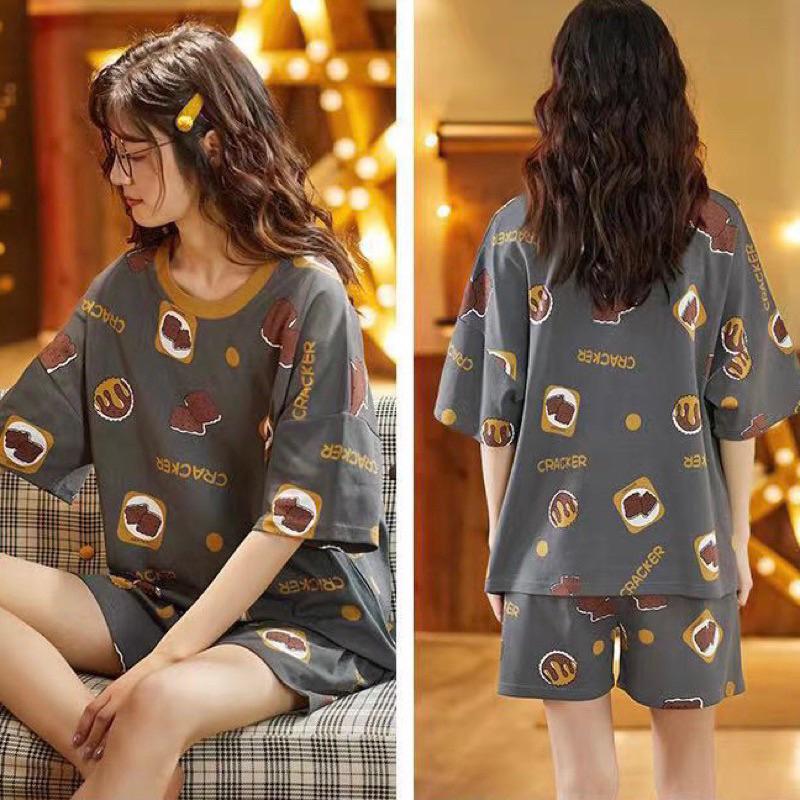 2023夏日新品🔆卡通套裝 連身裙 短袖套裝 冰絲涼感 牛奶絲 休閒服裝 睡衣 居家服 熱銷款式 台灣現貨-細節圖4